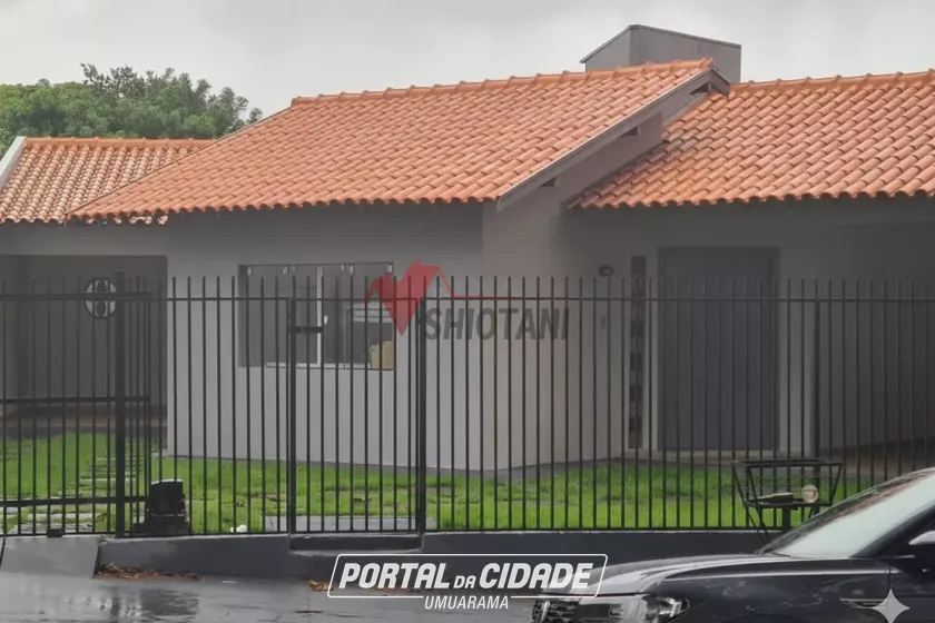 Casa &agrave; venda - ZONA I