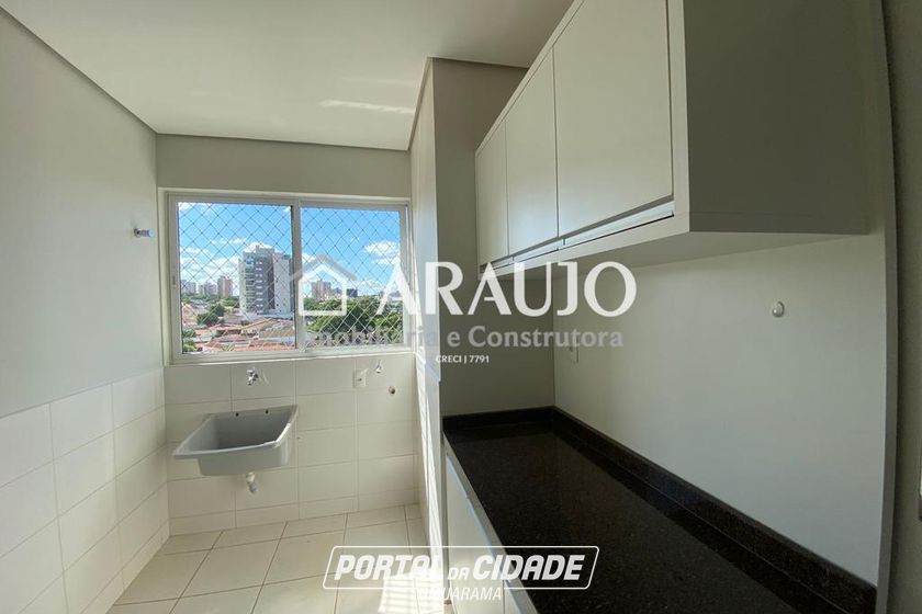 Apartamento &agrave; venda - 126m&sup2; - Edif&iacute;cio Villa Lobos - ZONA I