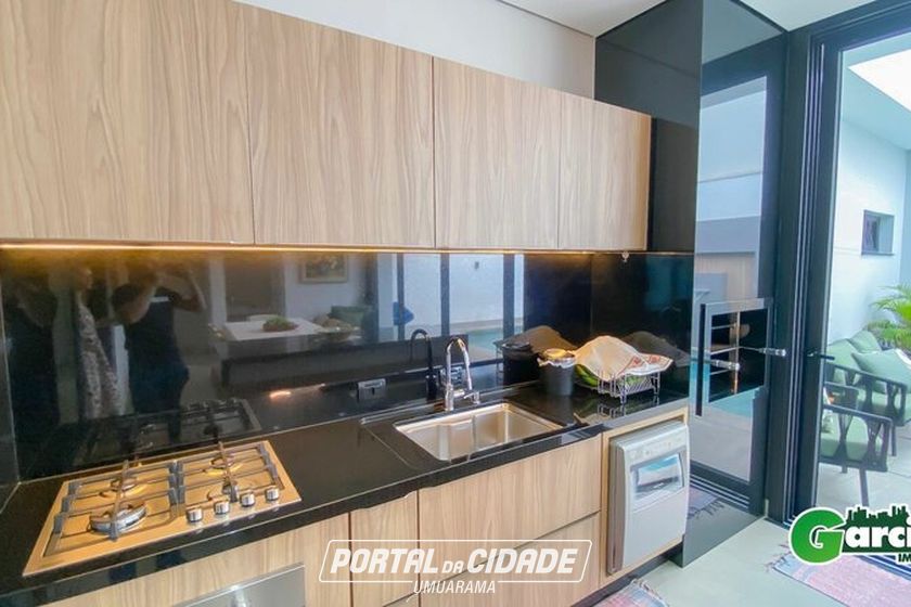Casa &agrave; venda - 261m&sup2; - -