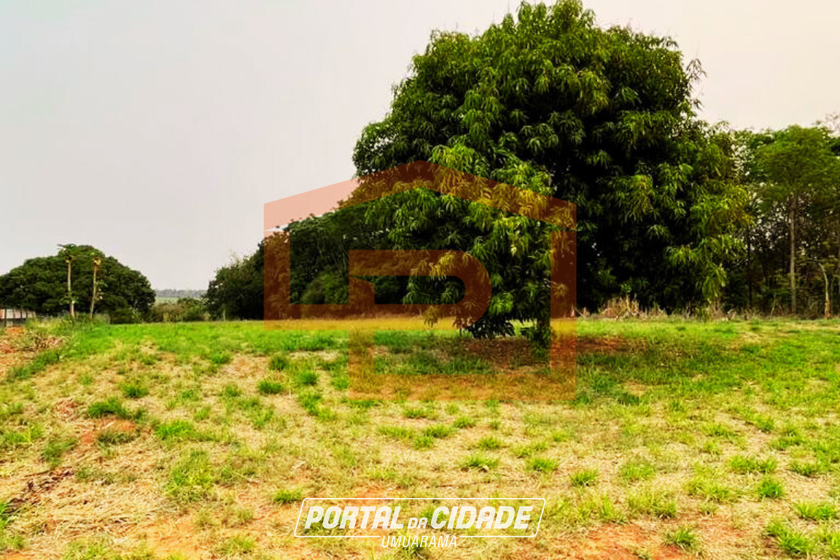 Ch&aacute;cara &agrave; venda - 7000m&sup2; - As margens da rodovia PR-323