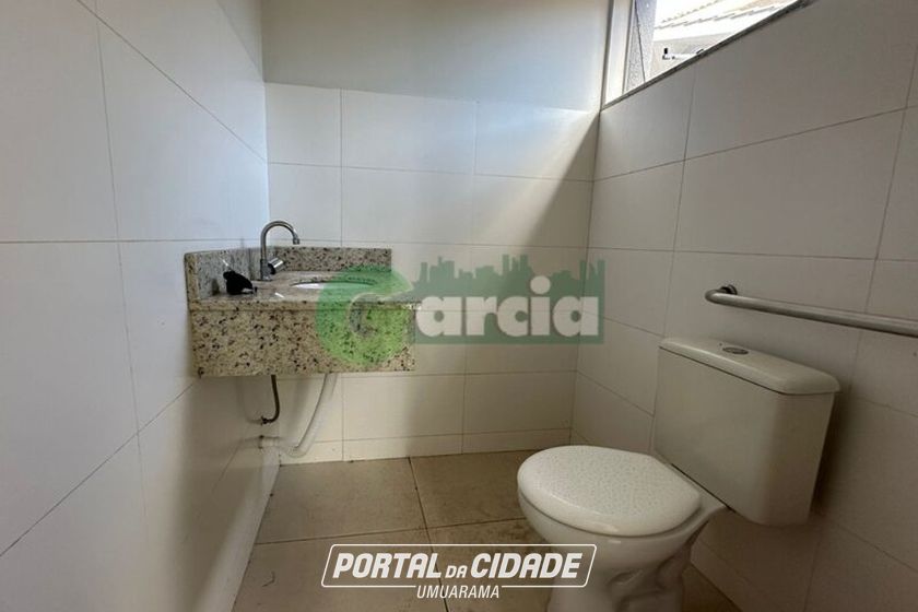 Sal&atilde;o Comercial para alugar - 486m&sup2; - ZONA III