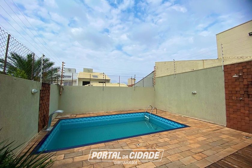 Casa &agrave; venda - 250m&sup2; - Zona II