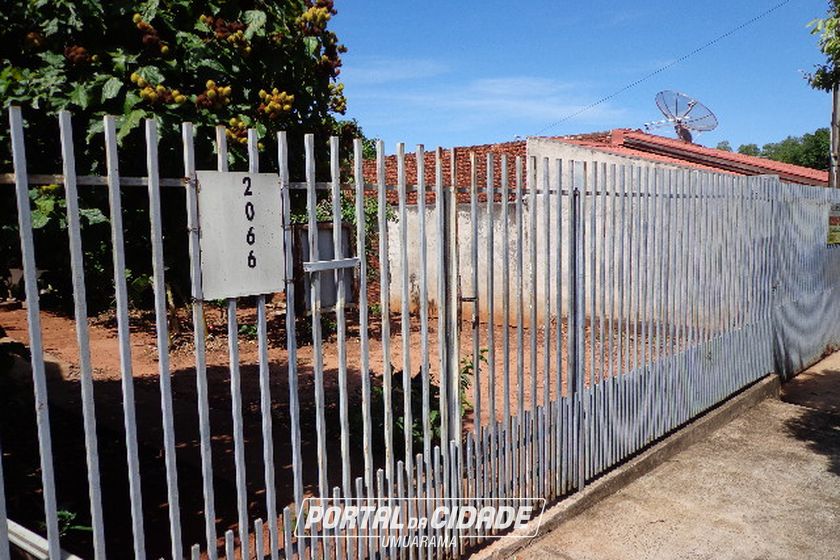 Casa &agrave; venda - 90m&sup2; - Parque Tarum&atilde;