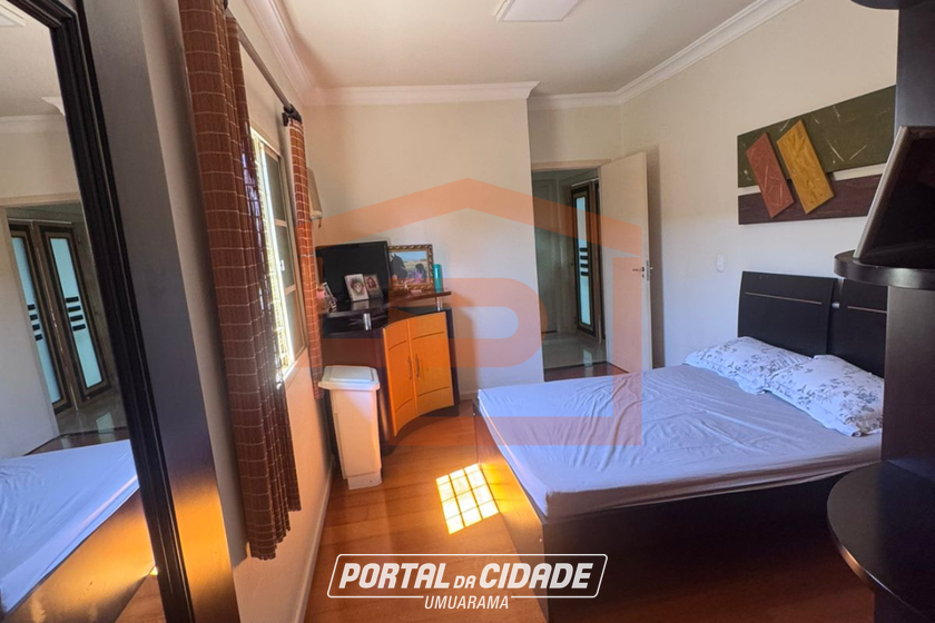 Casa &agrave; venda - 420m&sup2; - Zona I