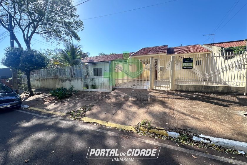 Casa &agrave; venda - 140m&sup2; - CENTRO