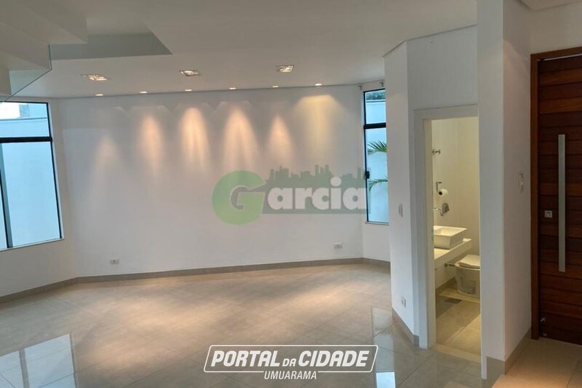 Sobrado &agrave; venda - 439m&sup2; - Zona I-A