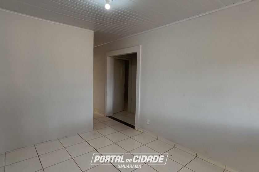 Casa para alugar - 324m&sup2; - ZONA V