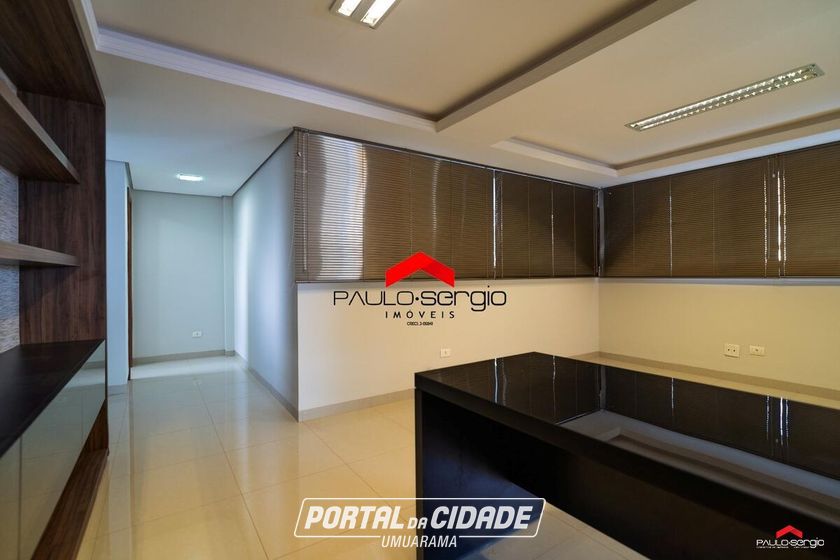 Sala Comercial &agrave; venda - 241m&sup2; - Zona I