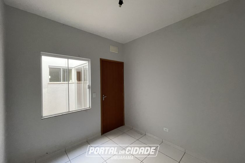 Casa para alugar - JARDIM IPE
