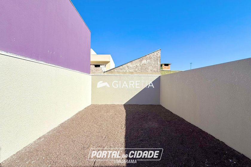 Casa &agrave; venda - 49m&sup2; - JARDIM PINHEIRINHO
