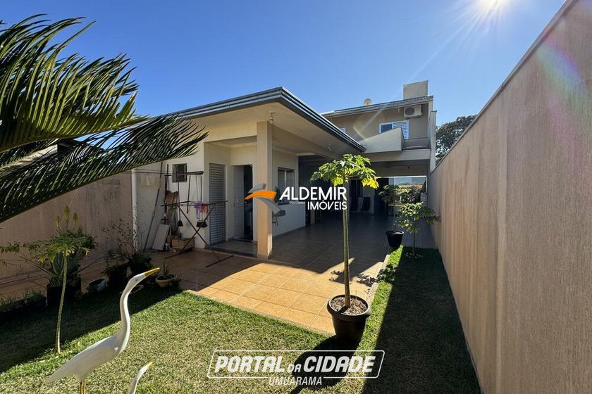 Sobrado &agrave; venda - 198m&sup2; - Zona 5