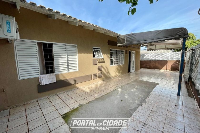 Casa &agrave; venda - 130m&sup2; - JARDIM PETROPOLIS