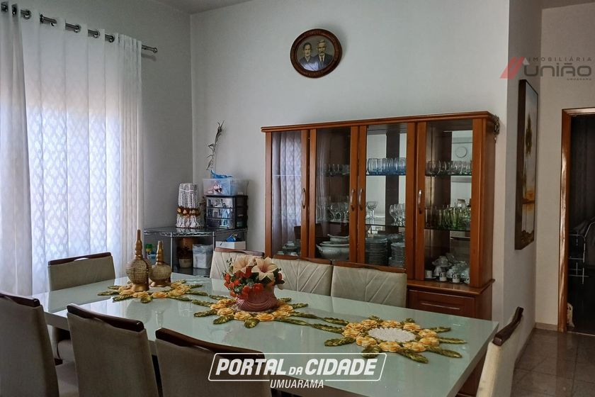 Casa &agrave; venda - Zona VI