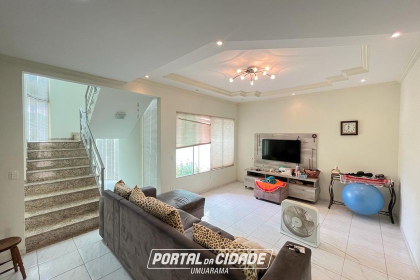 Sobrado &agrave; venda - 360m&sup2; - Zona III