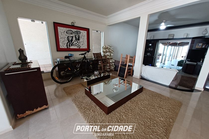 Casa &agrave; venda - 420m&sup2; - Zona I