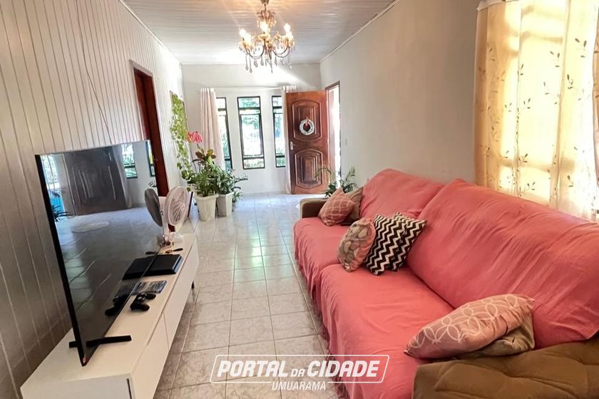 Casa &agrave; venda - 525m&sup2; - Zona V