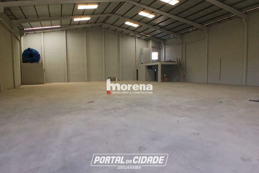 Sal&atilde;o Comercial para alugar - 1000m&sup2; - Parque Industrial II