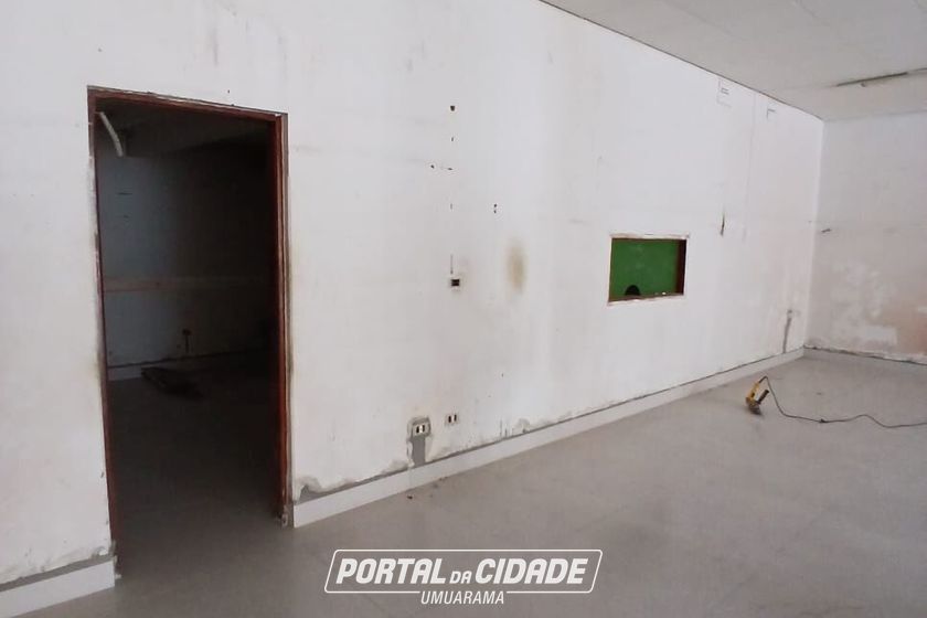 Sal&atilde;o Comercial para alugar - 250m&sup2; - Zona I