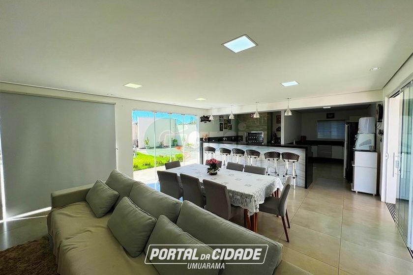 Casa &agrave; venda - 330m&sup2; - .