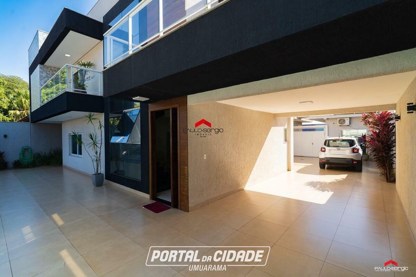 Sobrado &agrave; venda - 600m&sup2; - Zona II