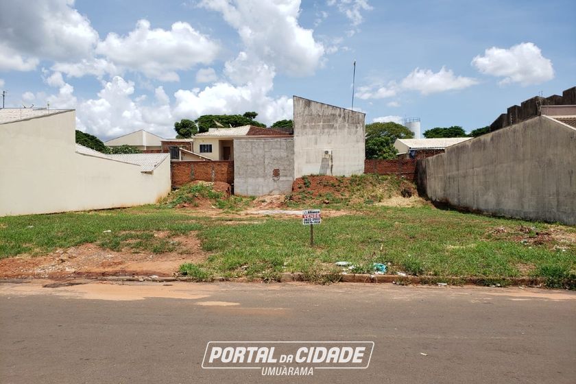 Terreno &agrave; venda - 360m&sup2; - Jardim Alto da Boa Vista