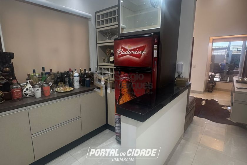 Casa &agrave; venda - 200m&sup2; - Jardim Colorado