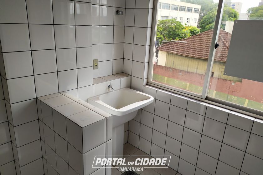 Apartamento &agrave; venda - 79m&sup2; - ZONA III