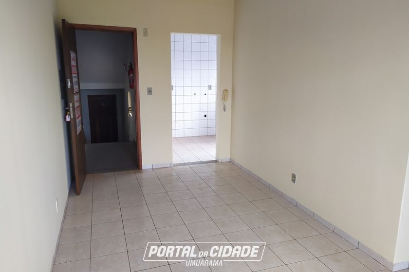 Apartamento &agrave; venda - 79m&sup2; - ZONA III