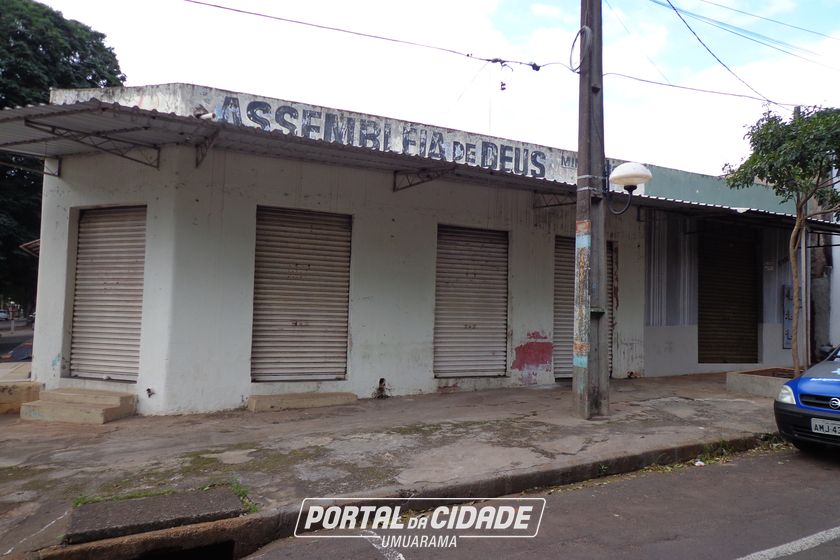 Sal&atilde;o Comercial &agrave; venda - 119m&sup2; - Zona Armazem