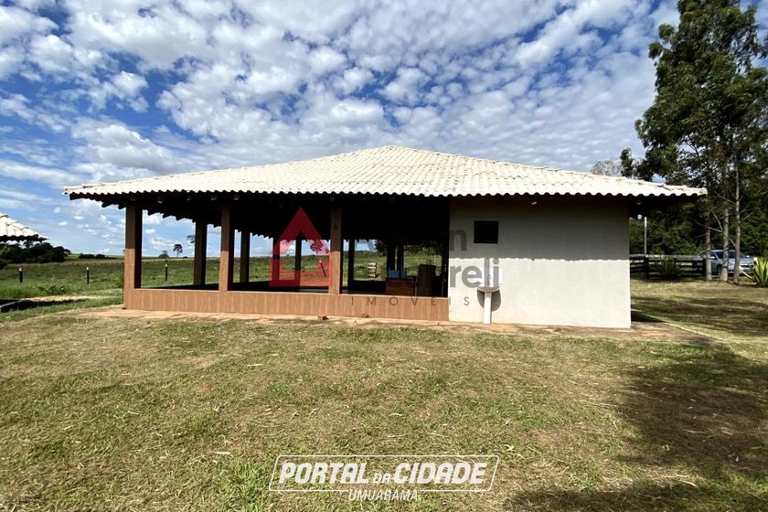 Ch&aacute;cara &agrave; venda - 5123m&sup2; - Serra dos Dourados