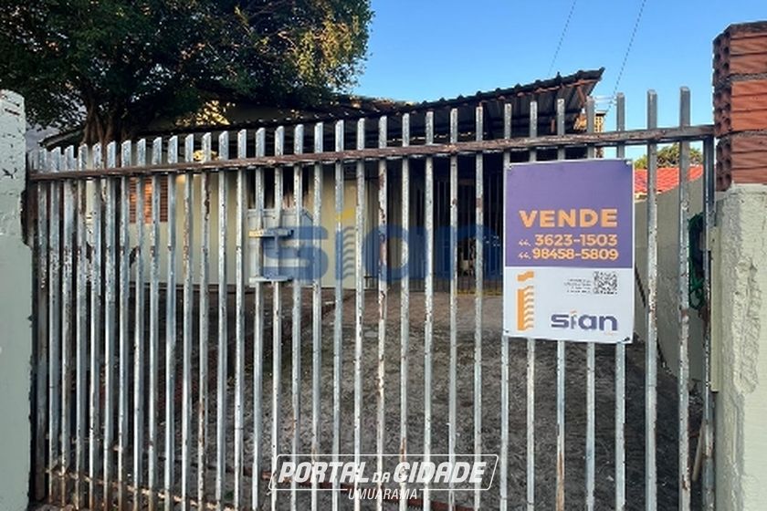 Casa &agrave; venda - 296m&sup2; - 