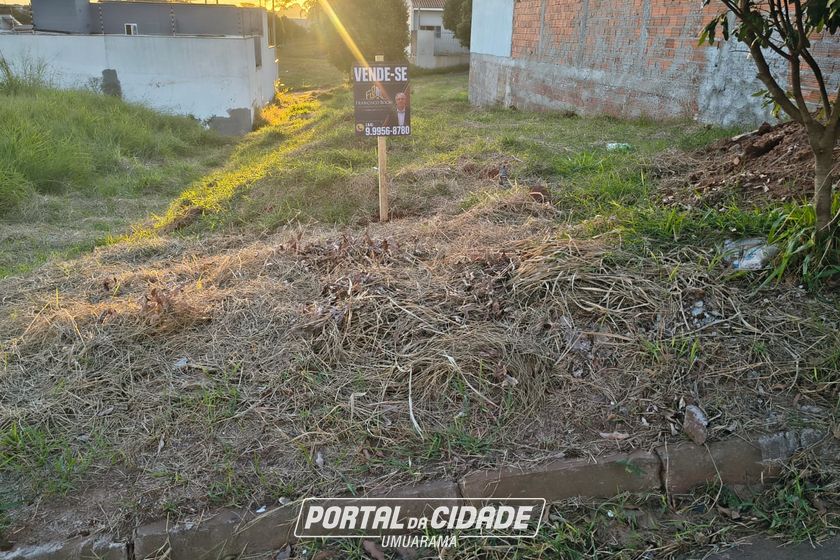 Terreno &agrave; venda - 171m&sup2; - Jardim Colorado