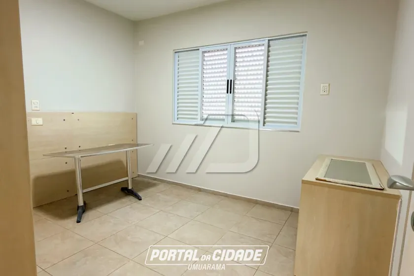 Sobrado &agrave; venda - 180m&sup2; - Zona I