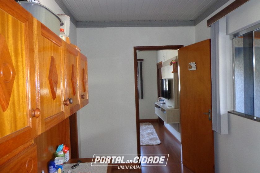Casa &agrave; venda - 202m&sup2; - Zona Armazem