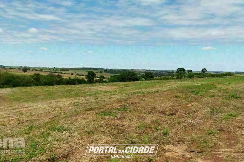 Ch&aacute;cara &agrave; venda - 2005m&sup2; - Centro