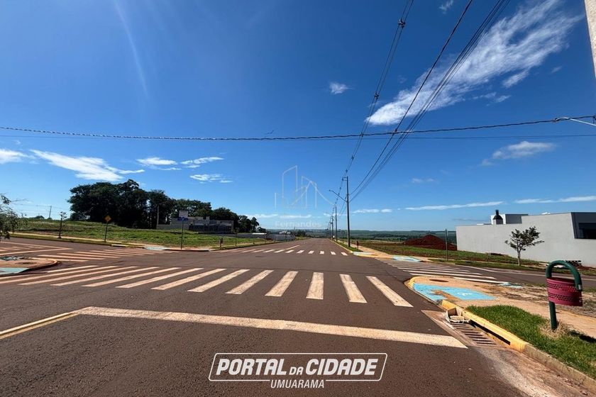 Terreno &agrave; venda - 360m&sup2; - Vila Becker