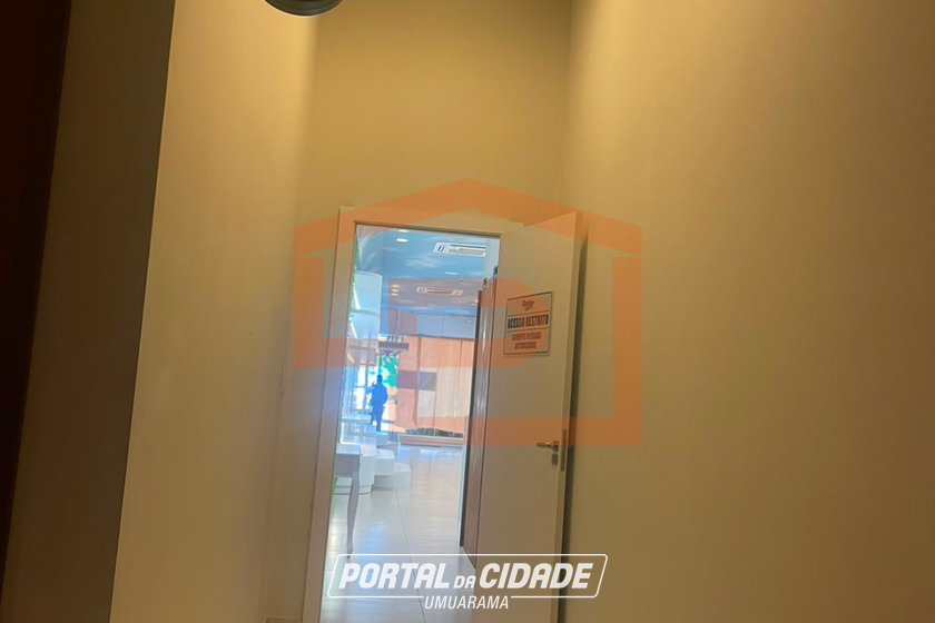 Sala Comercial para alugar - 170m&sup2; - Zona III