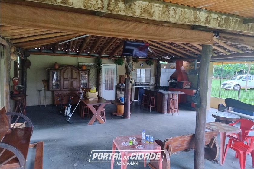 Ch&aacute;cara &agrave; venda - 6400m&sup2; - FUNDOS DO JARDIM PAC&Iacute;FICO