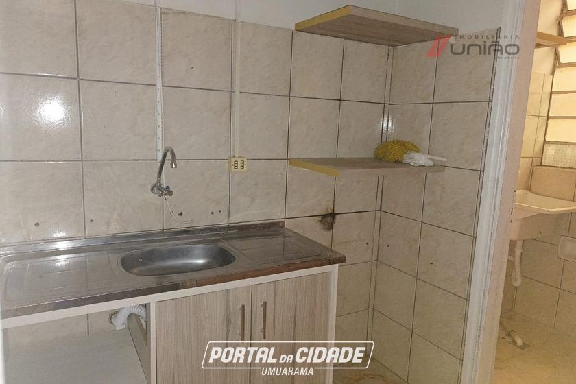 Sal&atilde;o Comercial para alugar - 245m&sup2; - Centro