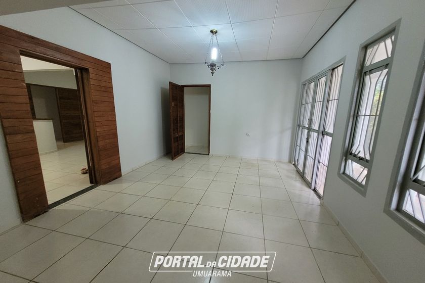 Casa para alugar - 324m&sup2; - Zona I