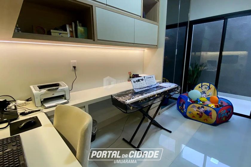 Sobrado &agrave; venda - 181m&sup2; - Jardim Cima