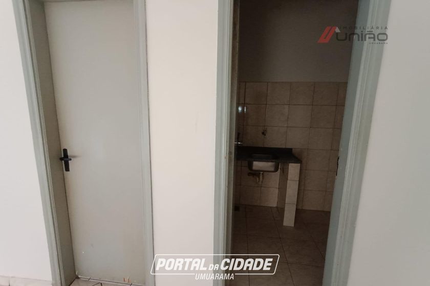 Sal&atilde;o Comercial para alugar - 880m&sup2; - Zona III