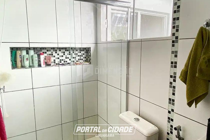 Casa &agrave; venda - 202m&sup2; - Zona Armaz&eacute;m