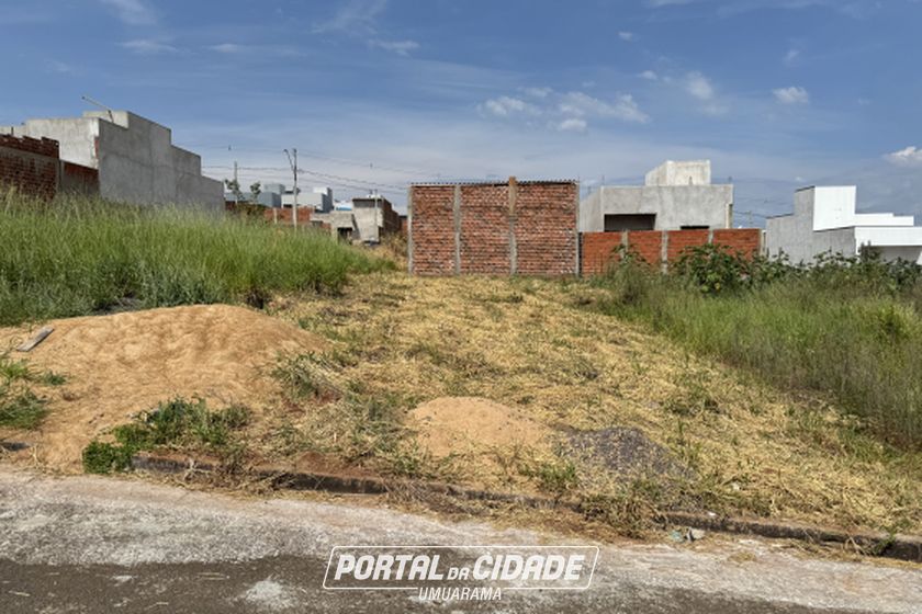 Terreno &agrave; venda - 135m&sup2; - Residencial Bela Casa