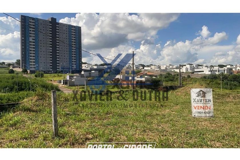 Terreno &agrave; venda - 210m&sup2; - JD. Pradopolis