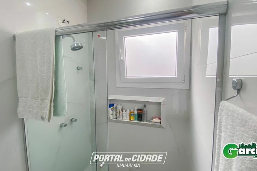 Casa &agrave; venda - 256m&sup2; - -