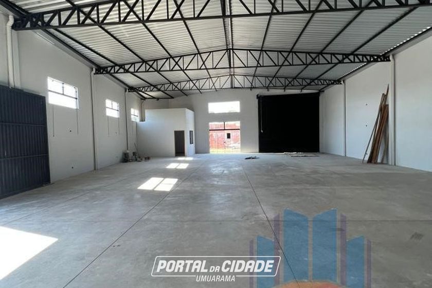 Sal&atilde;o Comercial &agrave; venda - 355m&sup2; - Zona V