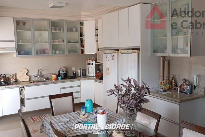 Casa &agrave; venda - 250m&sup2; - Zona III