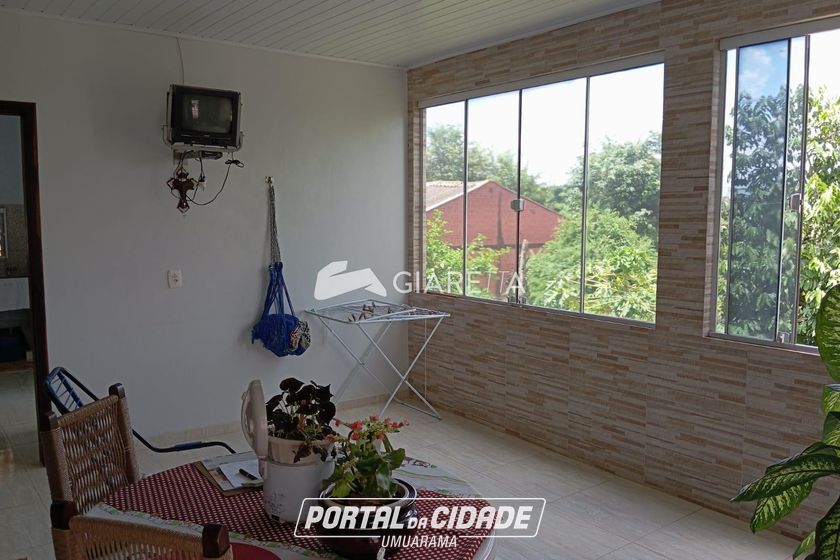 Casa &agrave; venda - 210m&sup2; - CENTRO