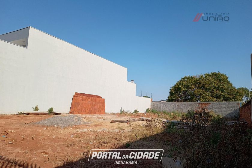 Terreno &agrave; venda - 279m&sup2; - Zona VII